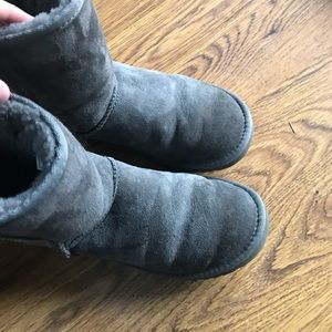 Classic gray ugg boots size 7